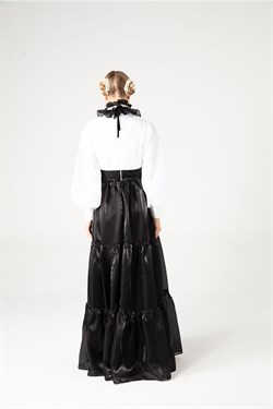 Siyah-Beyaz İnci Aksesuarlı Elbise